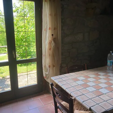 Casa In Sasso Con Piscina Vernasca