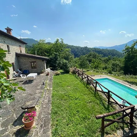 Casa In Sasso Con Piscina