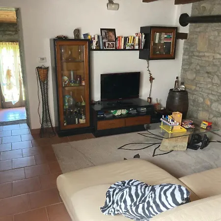 Casa In Sasso Con Piscina Дом отдыха *